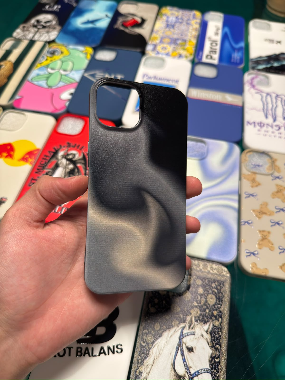 Duygu Boşluğu Telefon Kılıfı
