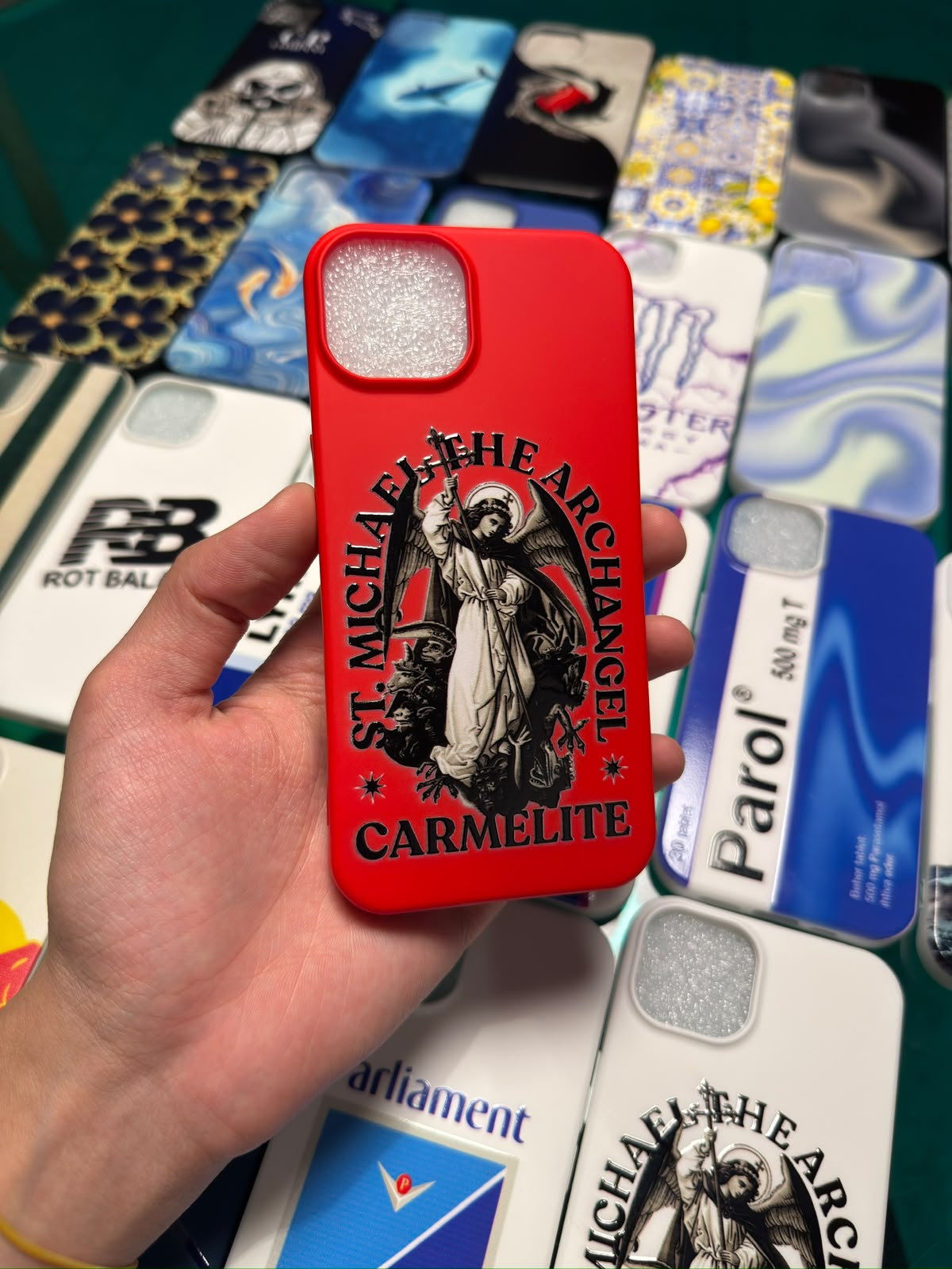 Carmelite Red Telefon Kılıfı
