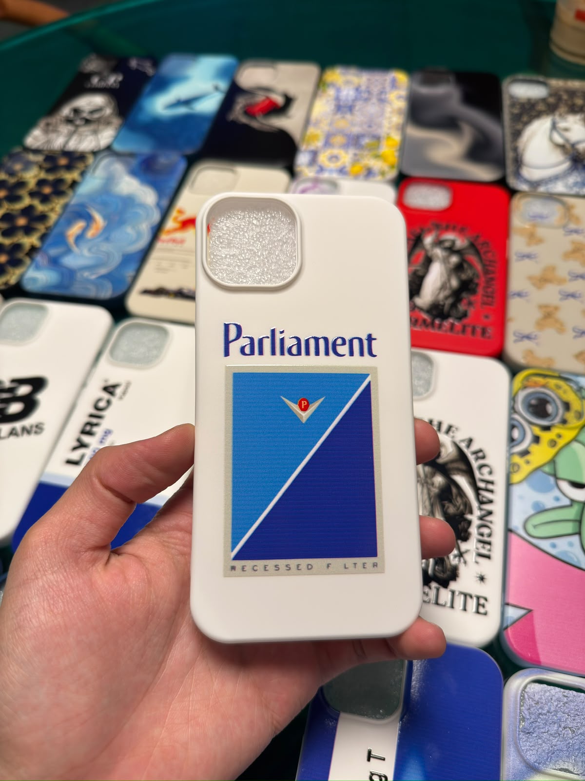 Parliament Telefon Kılıfı