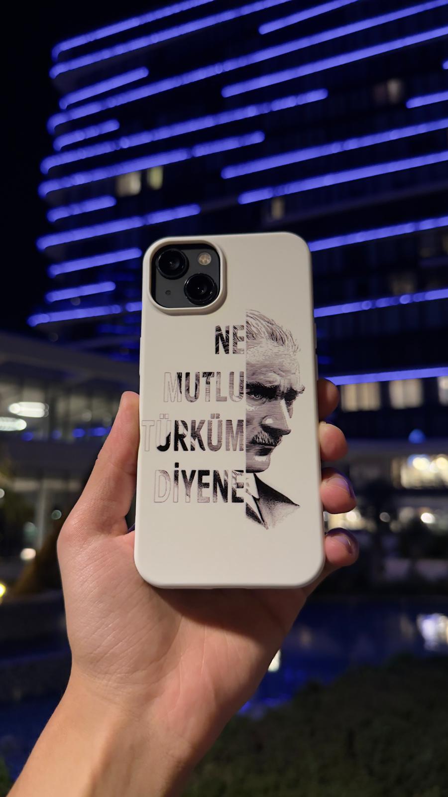 Ne Mutlu Türküm Diyene Telefon Kılıfı