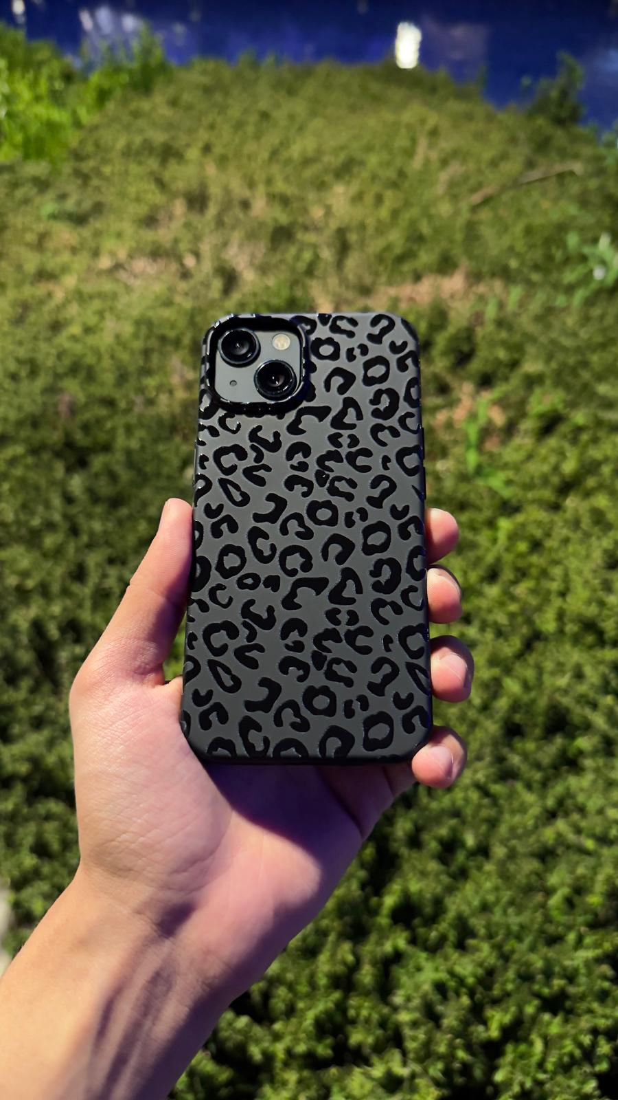 Leopar Siyah Desenli Telefon Kılıfı