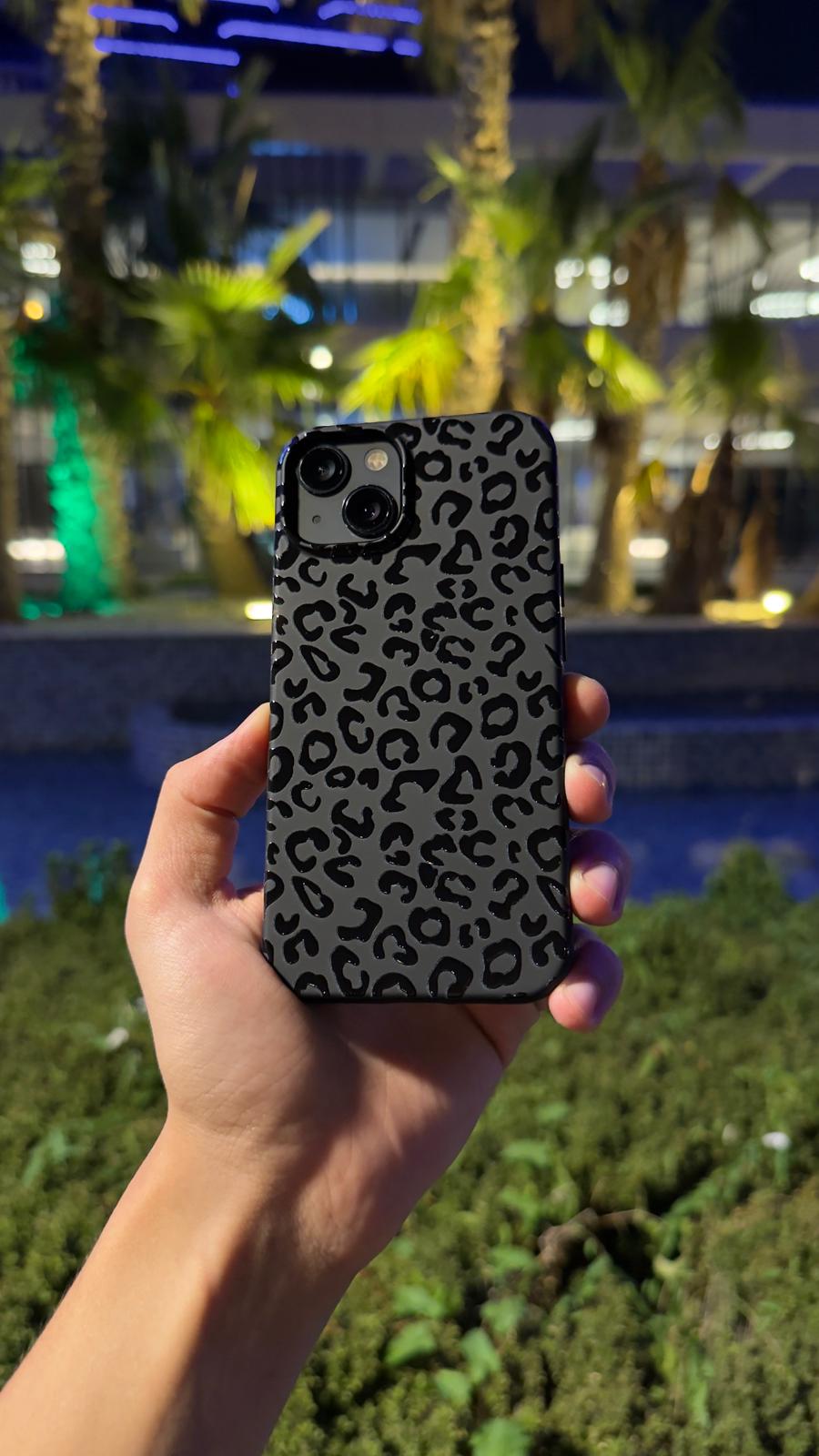 Leopar Siyah Desenli Telefon Kılıfı